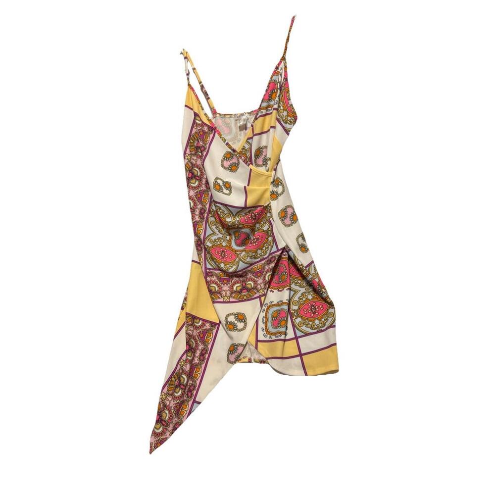 sundress for women size sm. yellow pink white Asymmetric
